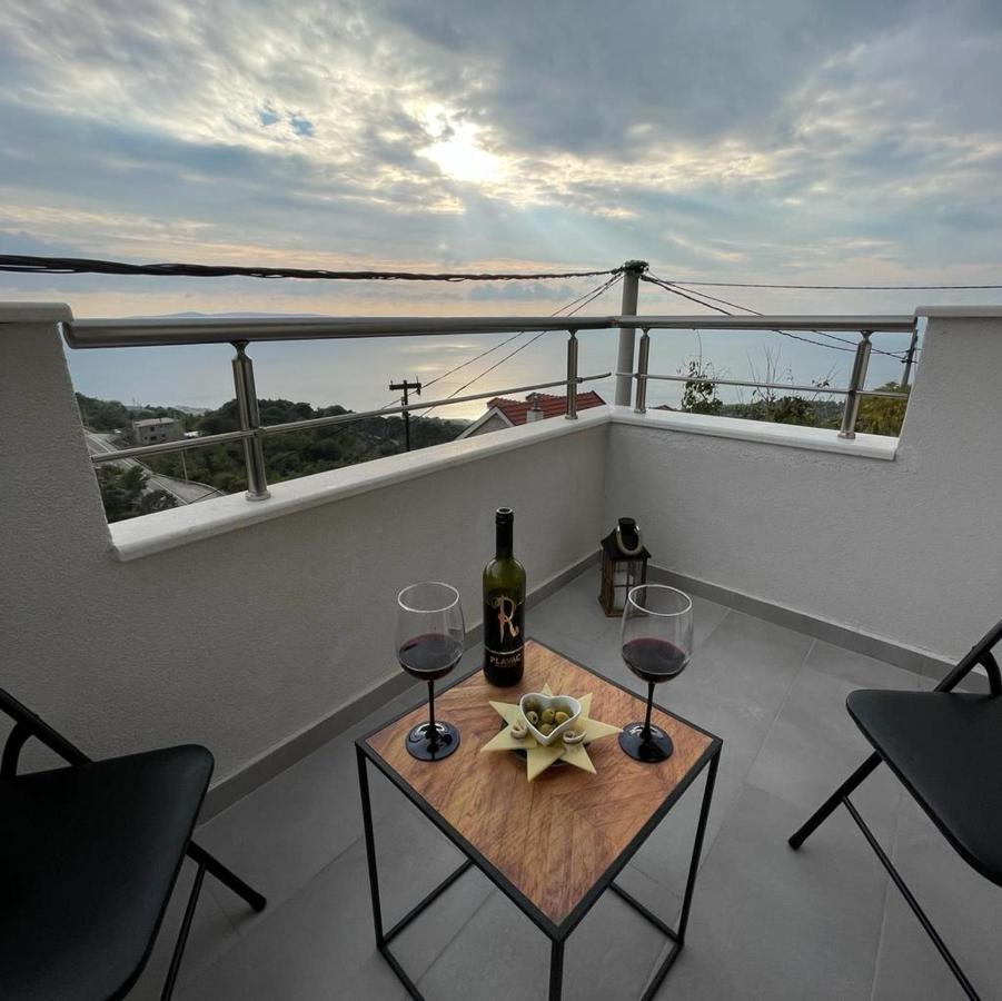 Sea Sky Apartment Tucepi Exterior photo